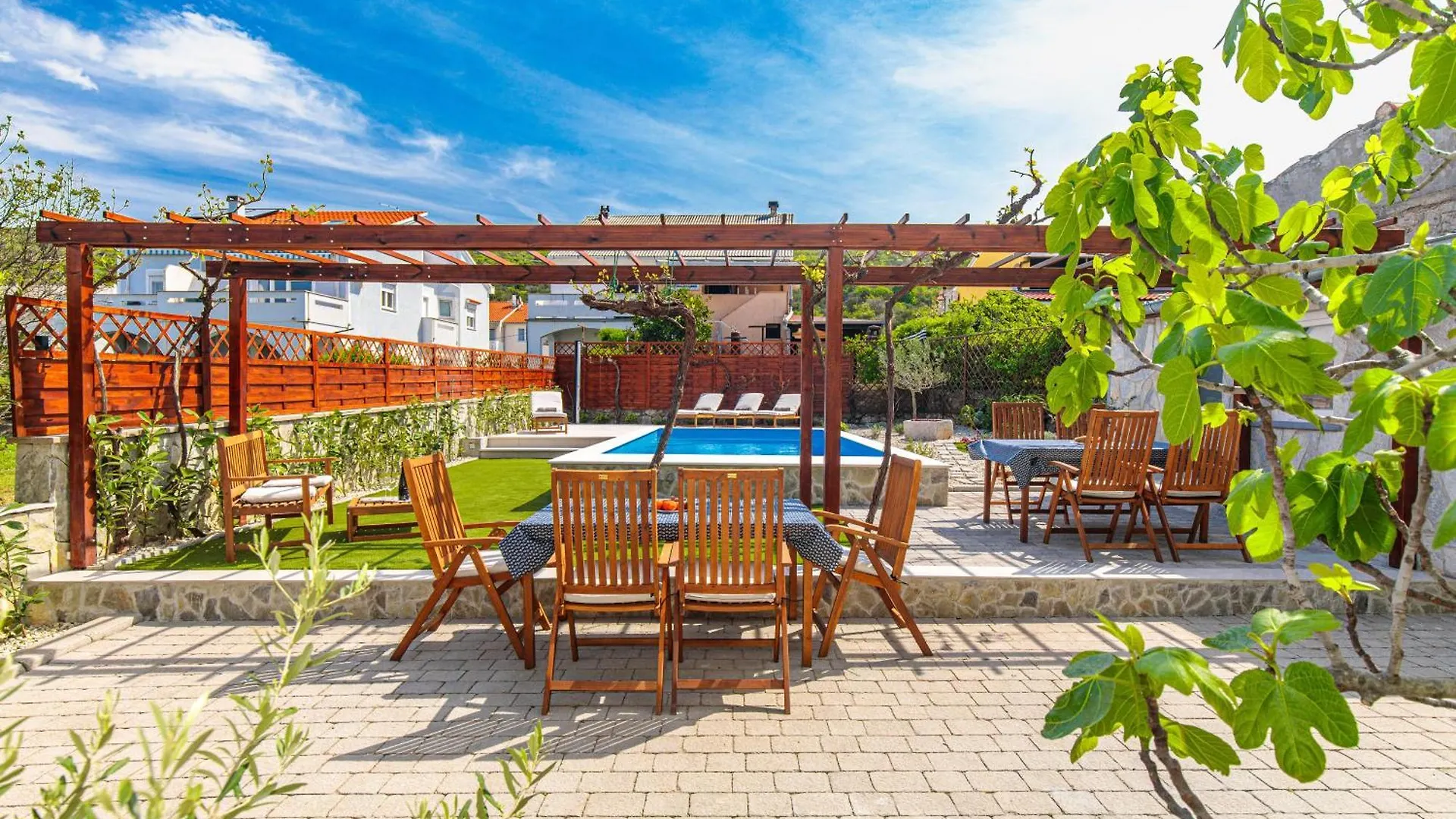 Home Away From Home With A Heated Pool Punat Apartment