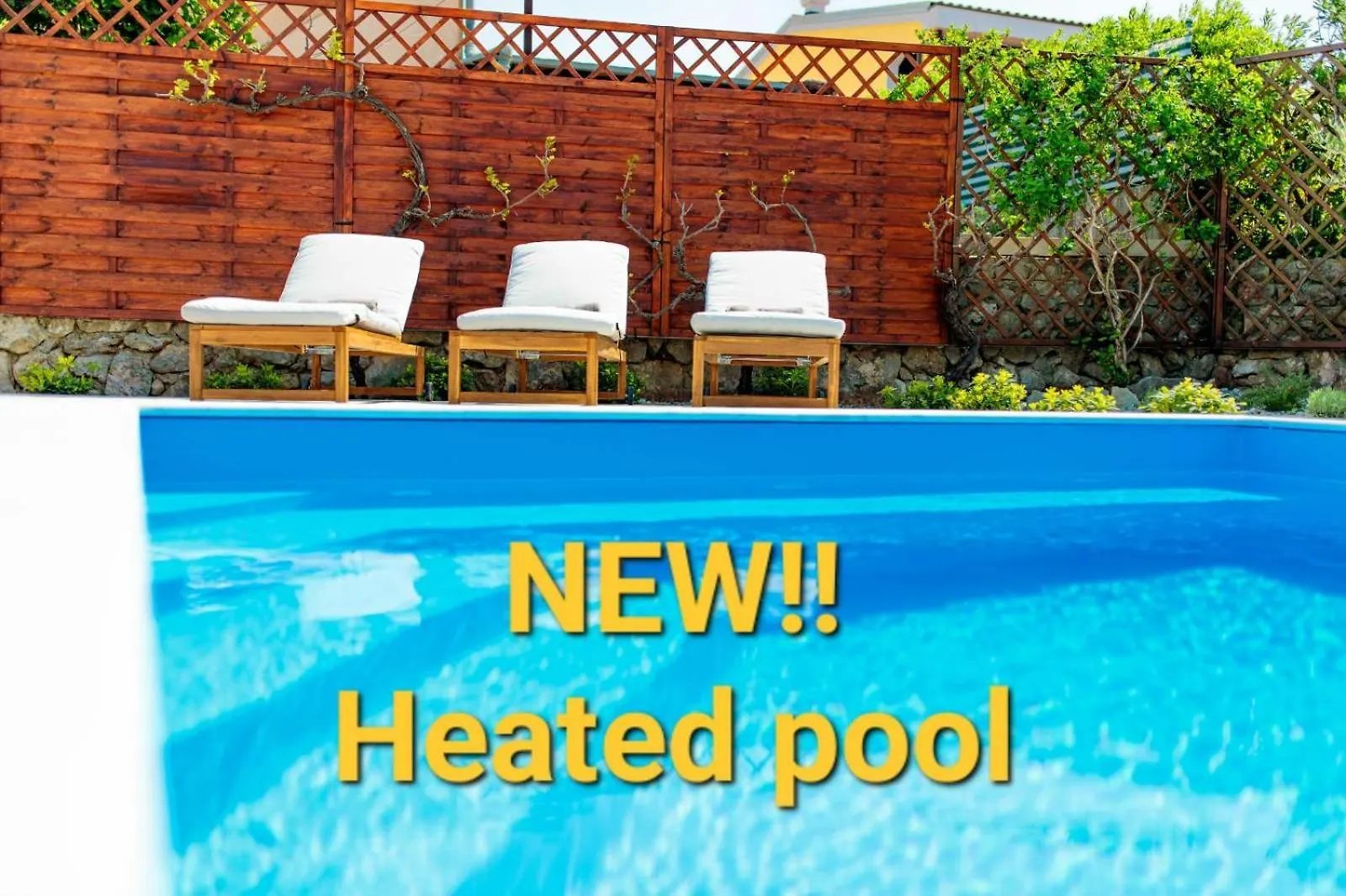 Home Away From Home With A Heated Pool 0*, Punat Kroatien